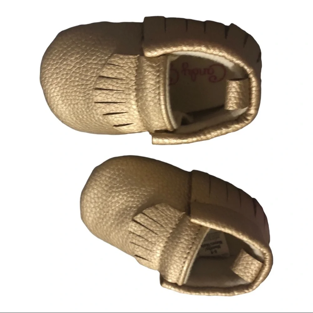 Candy girl gold‎ fringed baby moccasins new size 6-9months